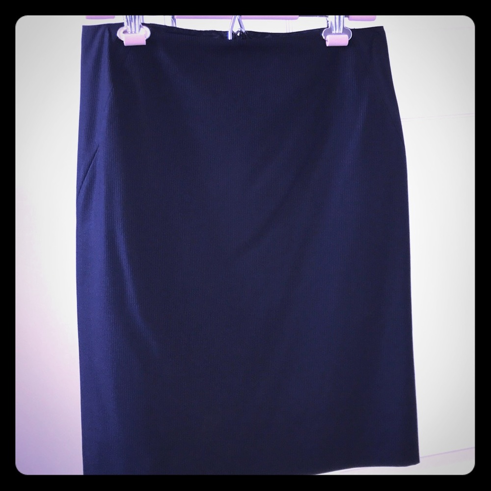 Suiting style pencil skirt